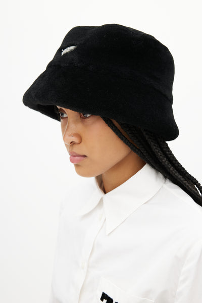 Prada // Black Shearling Logo Bucket Hat – VSP Consignment