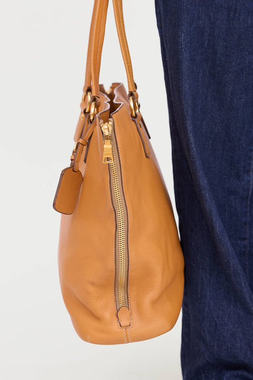 Vitello Daino Side Zip Tote Bag