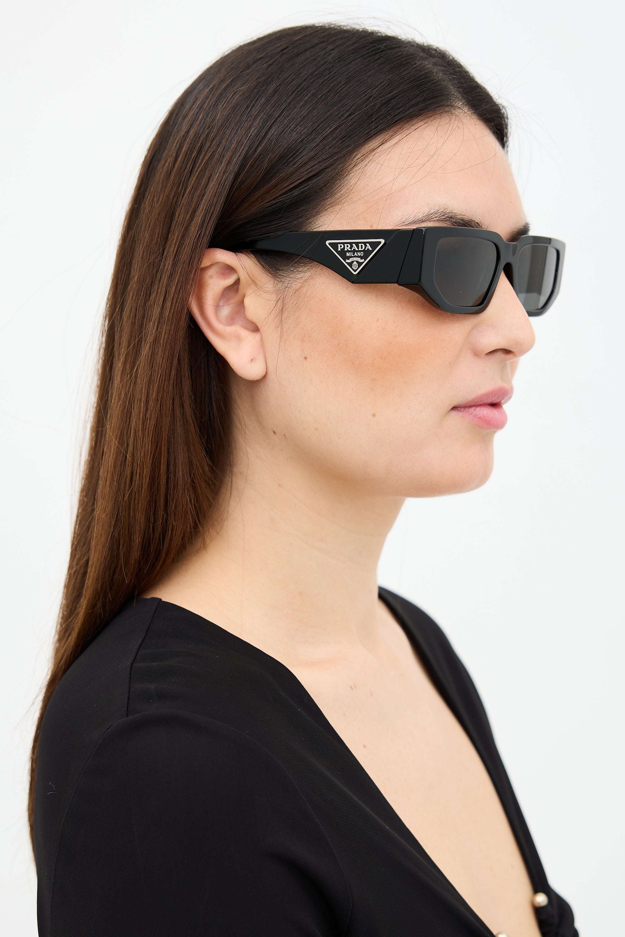 Prada // SPR09Z Logo Rectangle Sunglasses – VSP Consignment