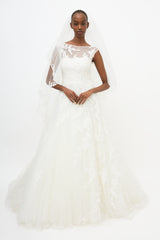 Pronovias Lace Wedding Dress