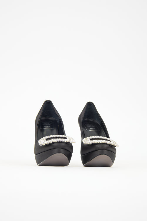 Roger Vivier Satin Limelight Pump