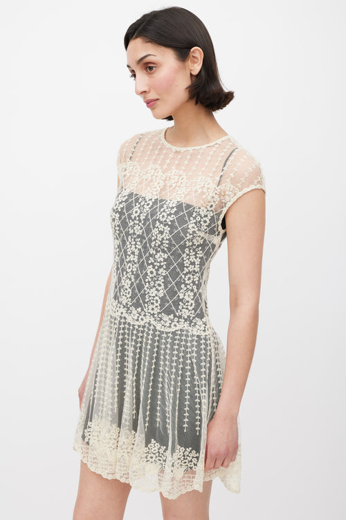 Red Valentino White & Black Floral Lace Overlay Dress