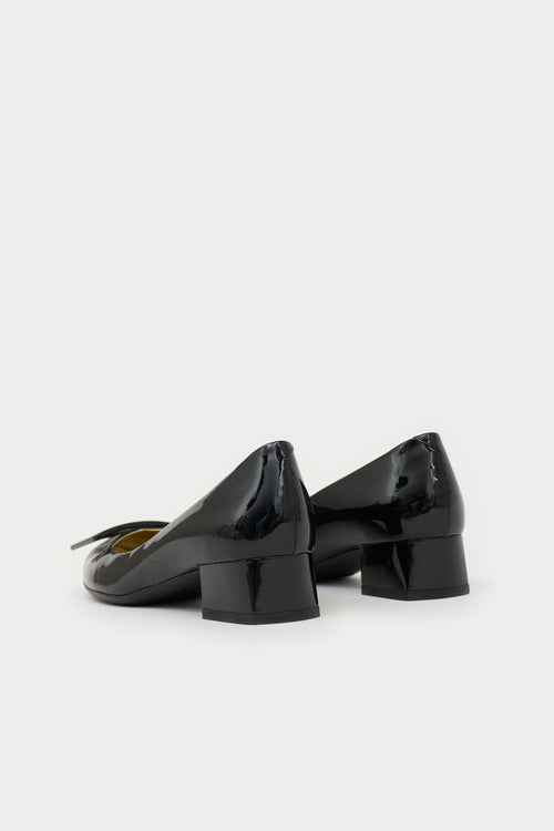 Roger Vivier Patent Leather Buckle Pump