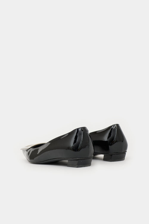 Roger Vivier Patent Leather Trompette Flat