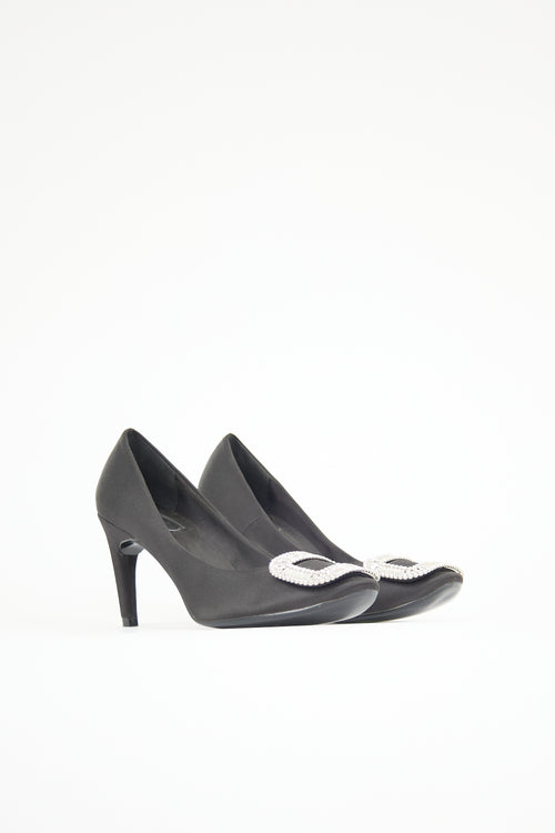 Roger Vivier Satin Belle De Nuit Pump