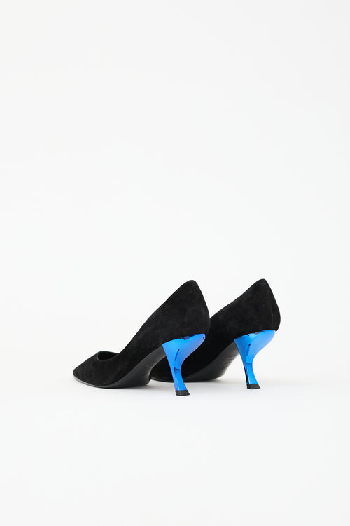 Roger Vivier Suede Comma Heel Pump