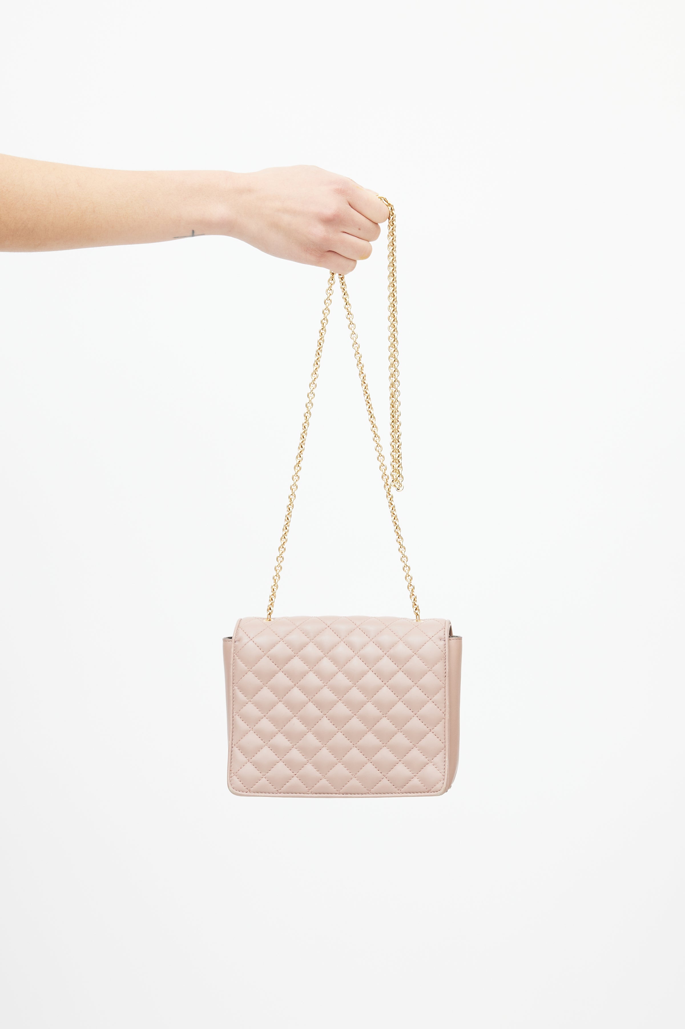 Ferragamo // Pink Vara Bow Quilted Bag – VSP Consignment