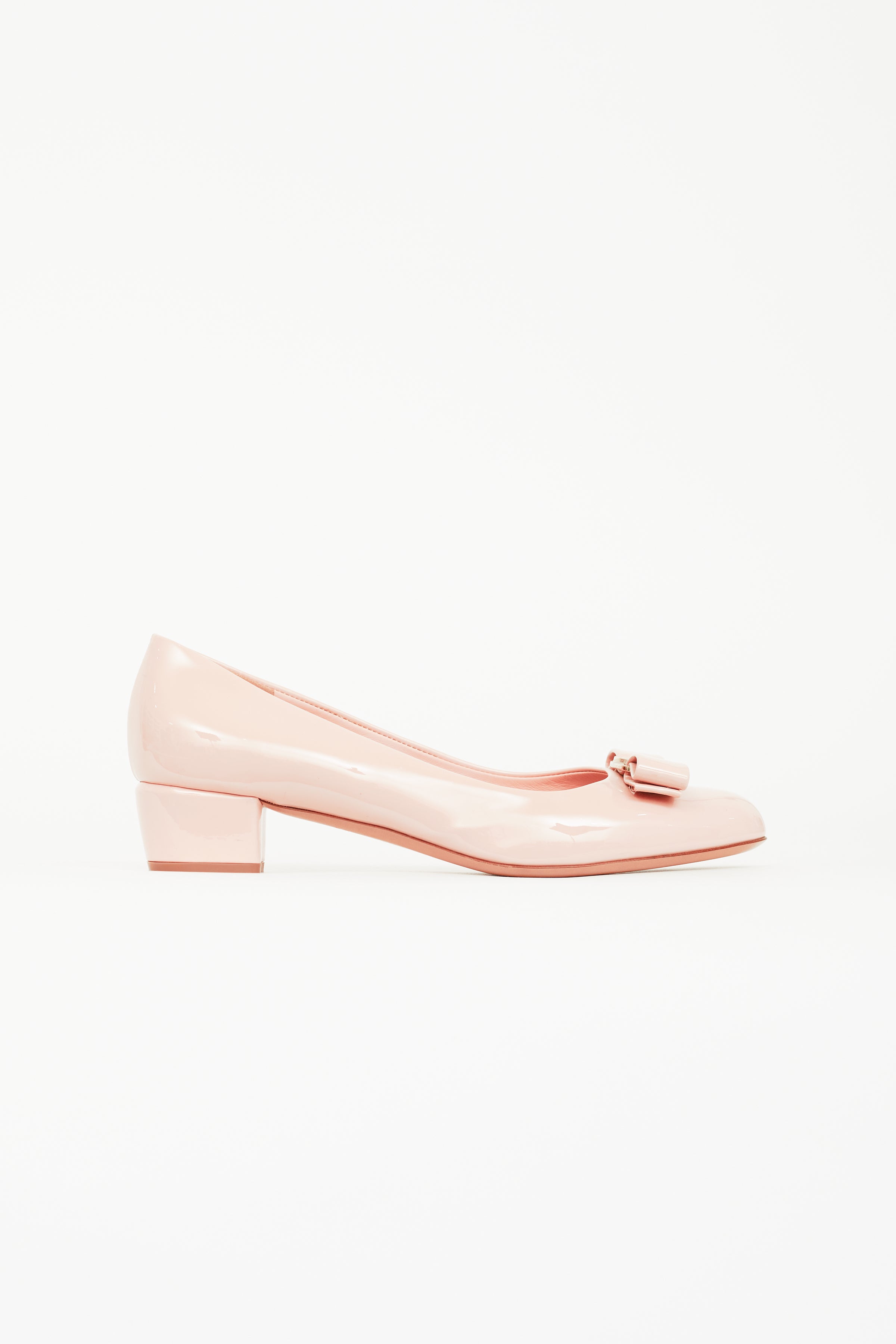 Ferragamo // Pink Patent MyVara Bow Heel – VSP Consignment