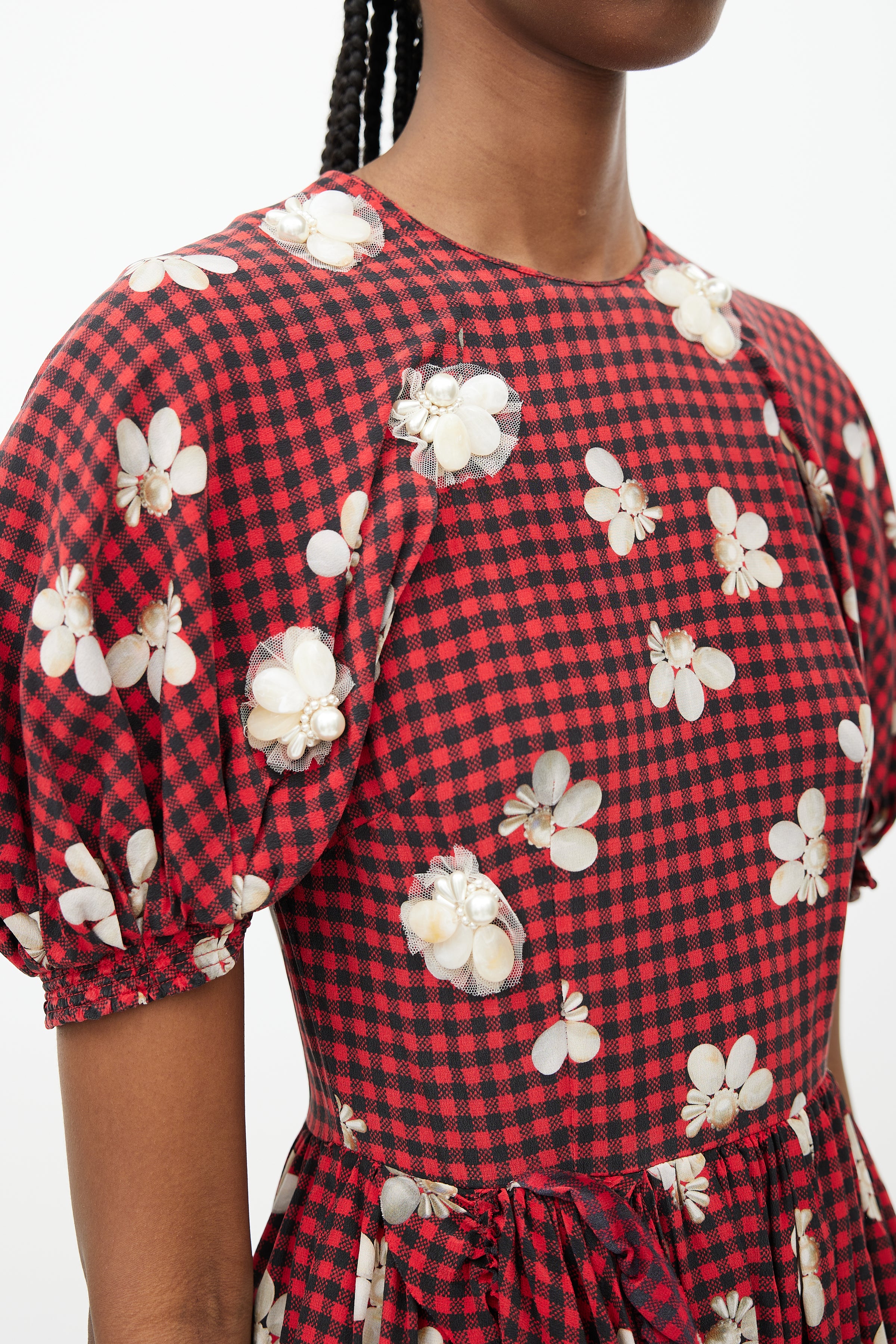 Simone Rocha // Spring 2017 Red & Black Gingham & Floral Embellished Dress – VSP Consignment Simone Rocha // Spring 2017 Red & Black Gingham & Floral Embellished Dress – VSP Consignment
