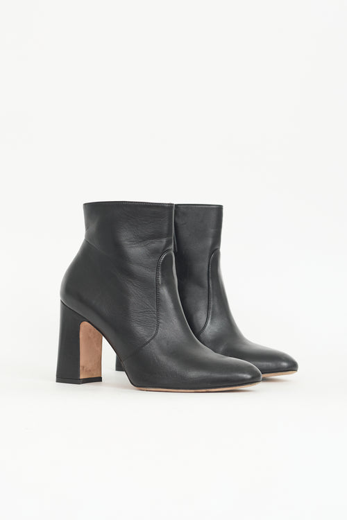 Stuart Weitzman Leather Nell Boot