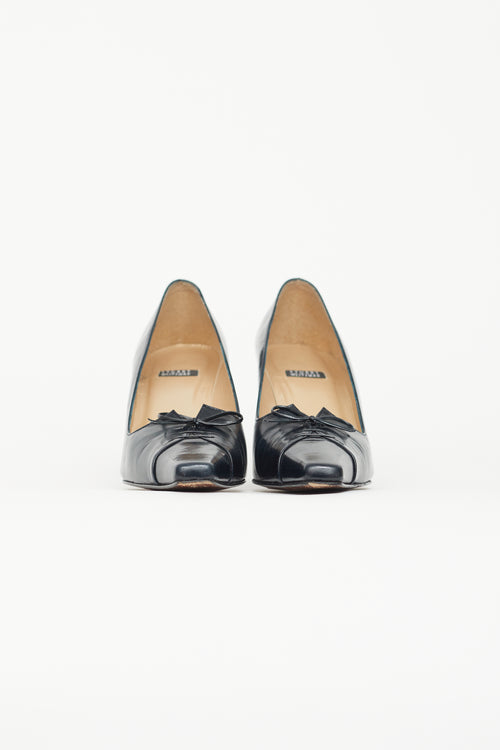 Stuart Weitzman Navy Leather Bow Pump