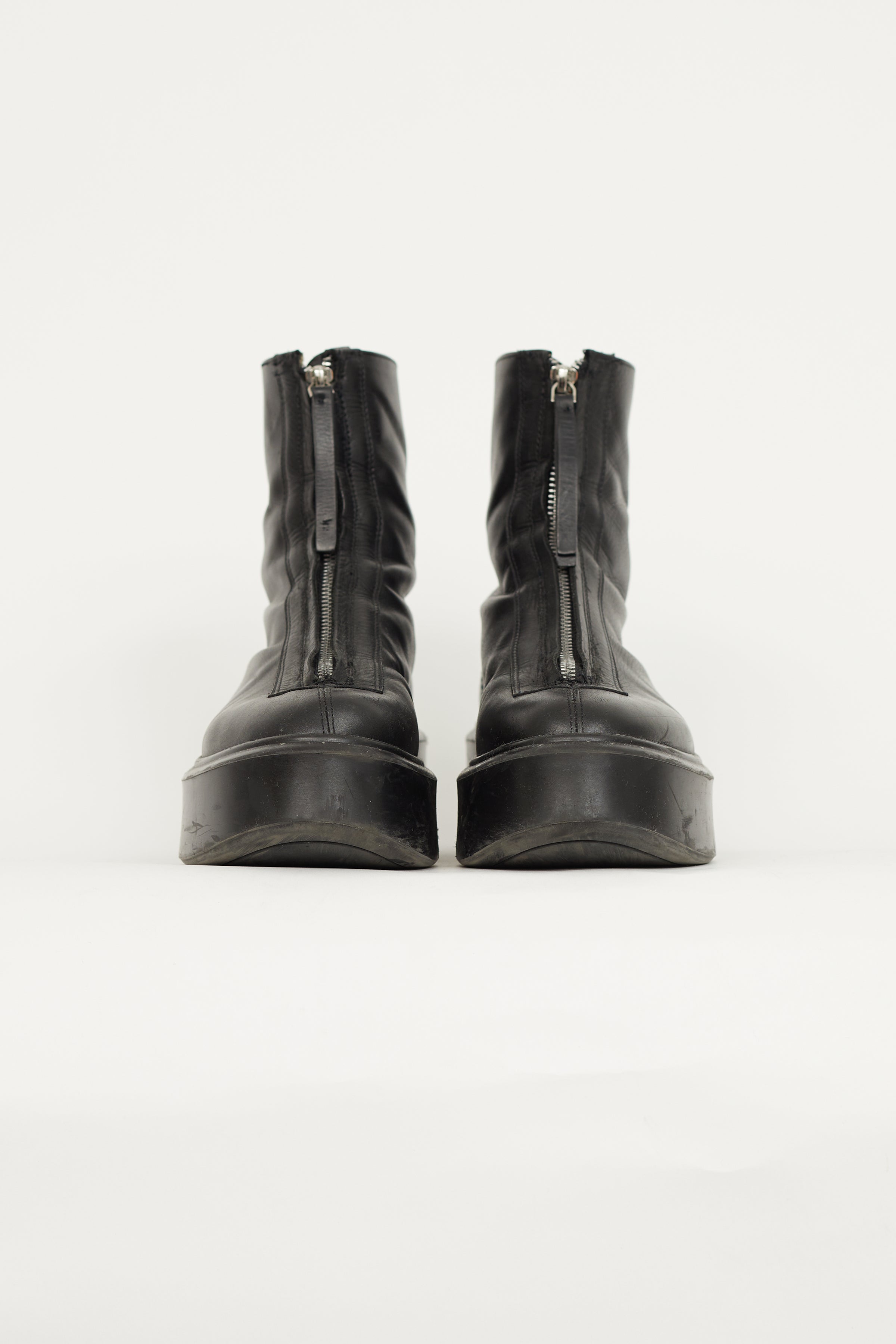 The Row // Black Leather Chunky Zip Front Boot – VSP Consignment