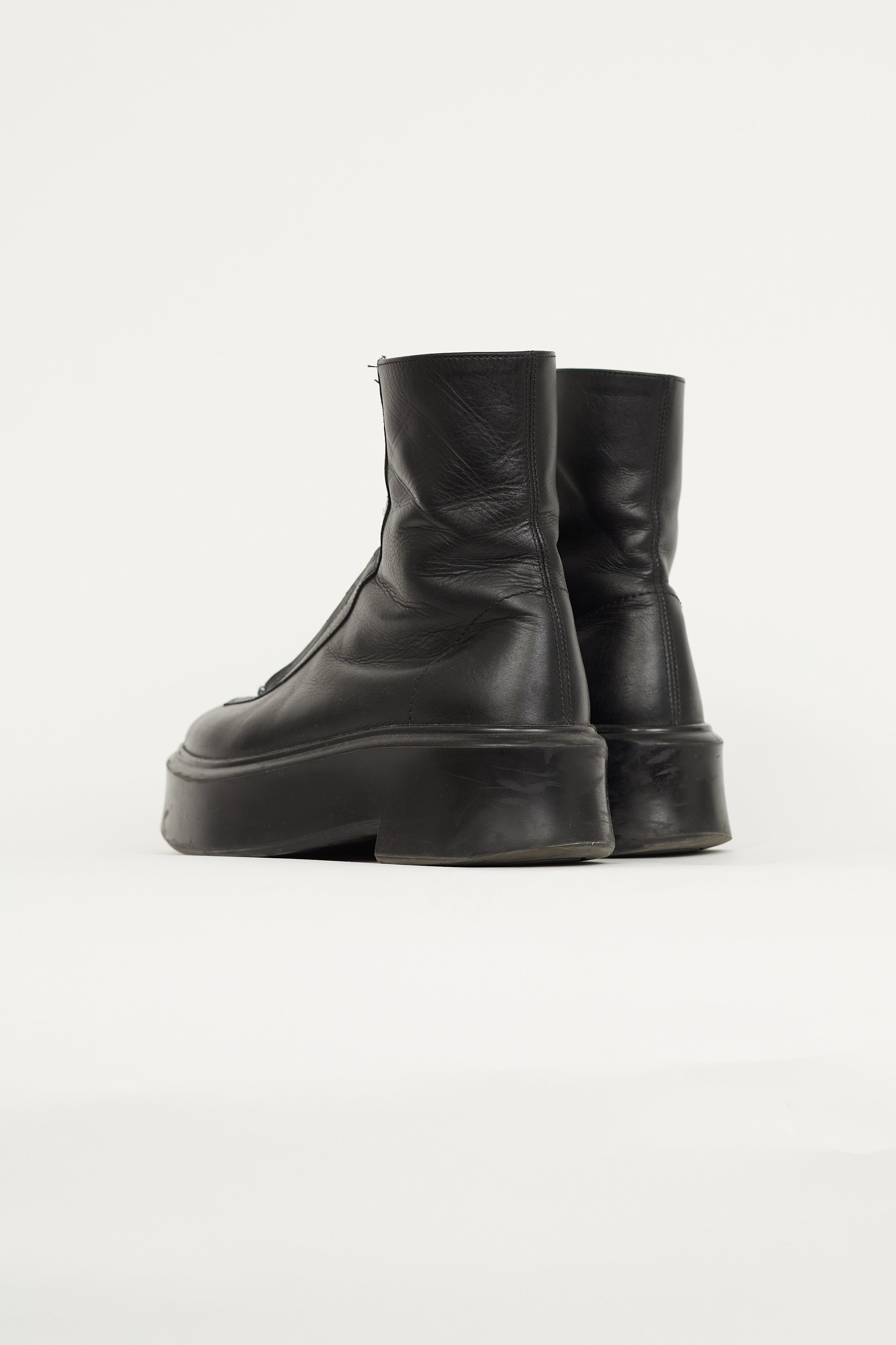 The Row // Black Leather Chunky Zip Front Boot – VSP Consignment