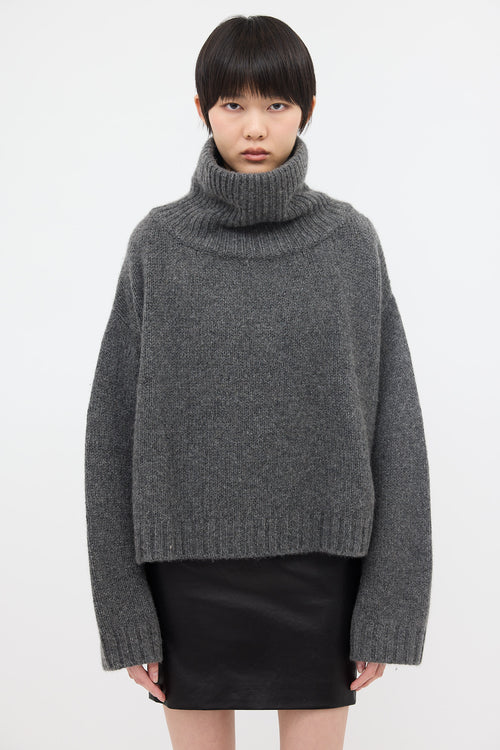 The Row Cashmere Roque Sweater