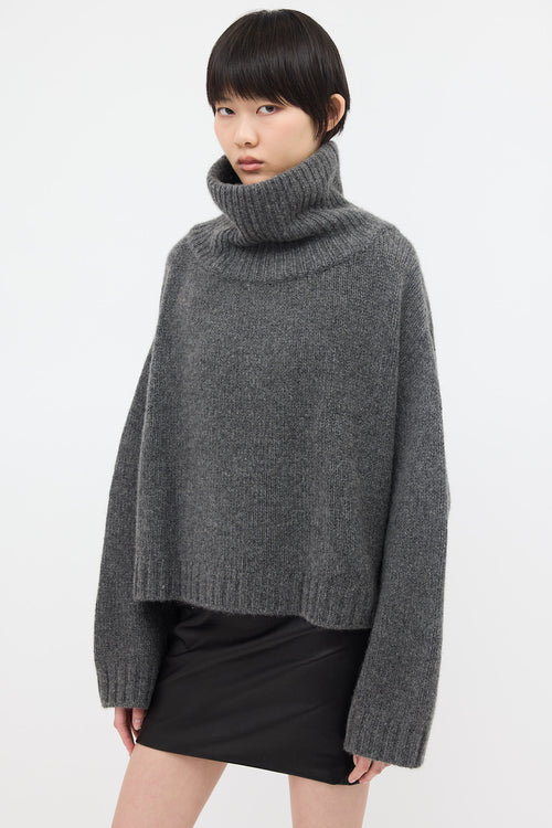 The Row Cashmere Roque Sweater