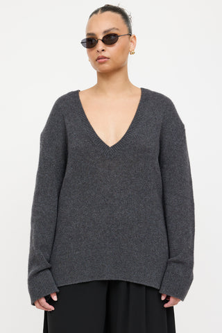 The Row Cashmere Knit V-Neck Sweater