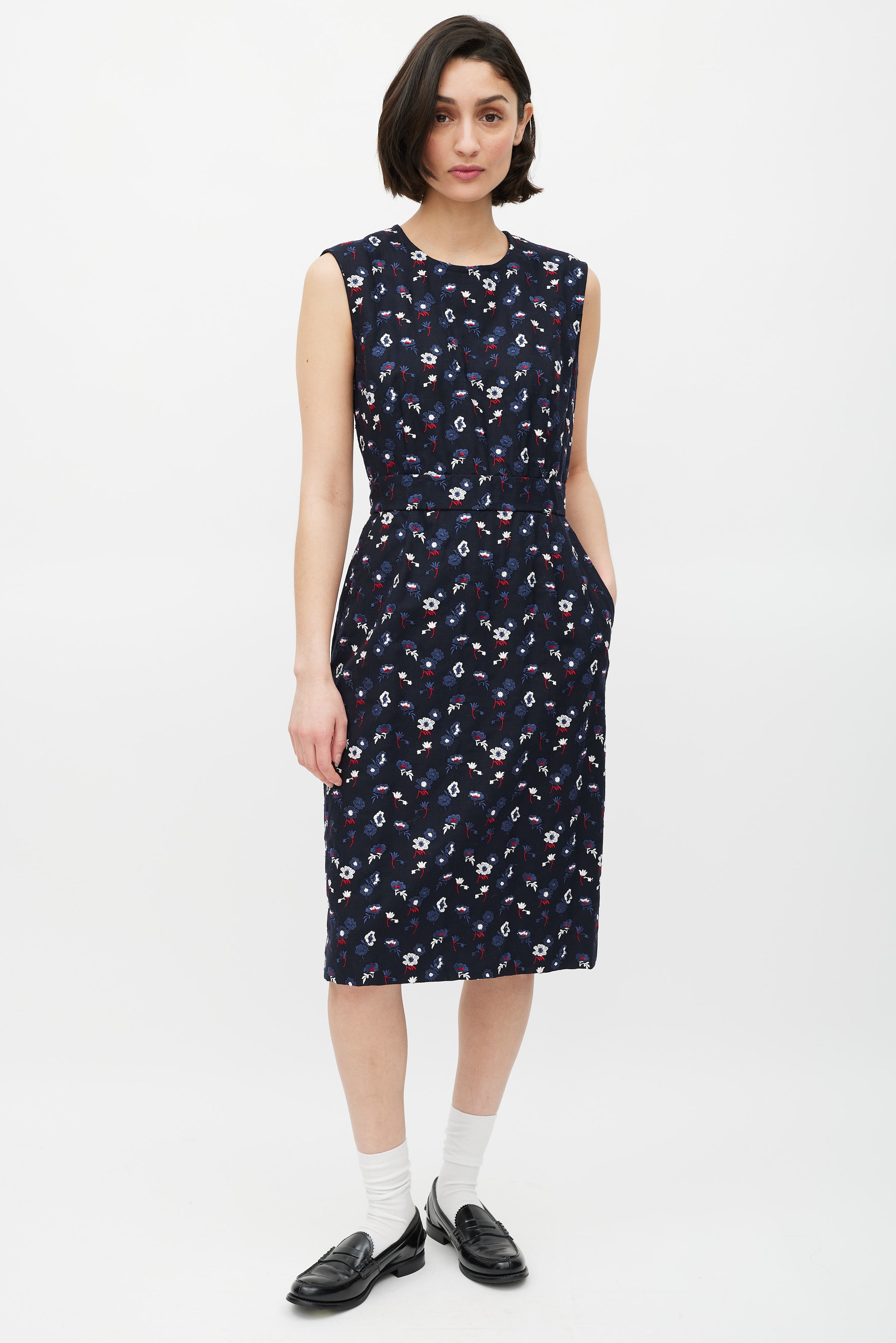 Thom Browne // Navy & Multicolour Floral Embroidered Sheath Dress VSP Consignment Thom Browne // Navy & Multicolour Floral Embroidered Sheath Dress VSP Consignment