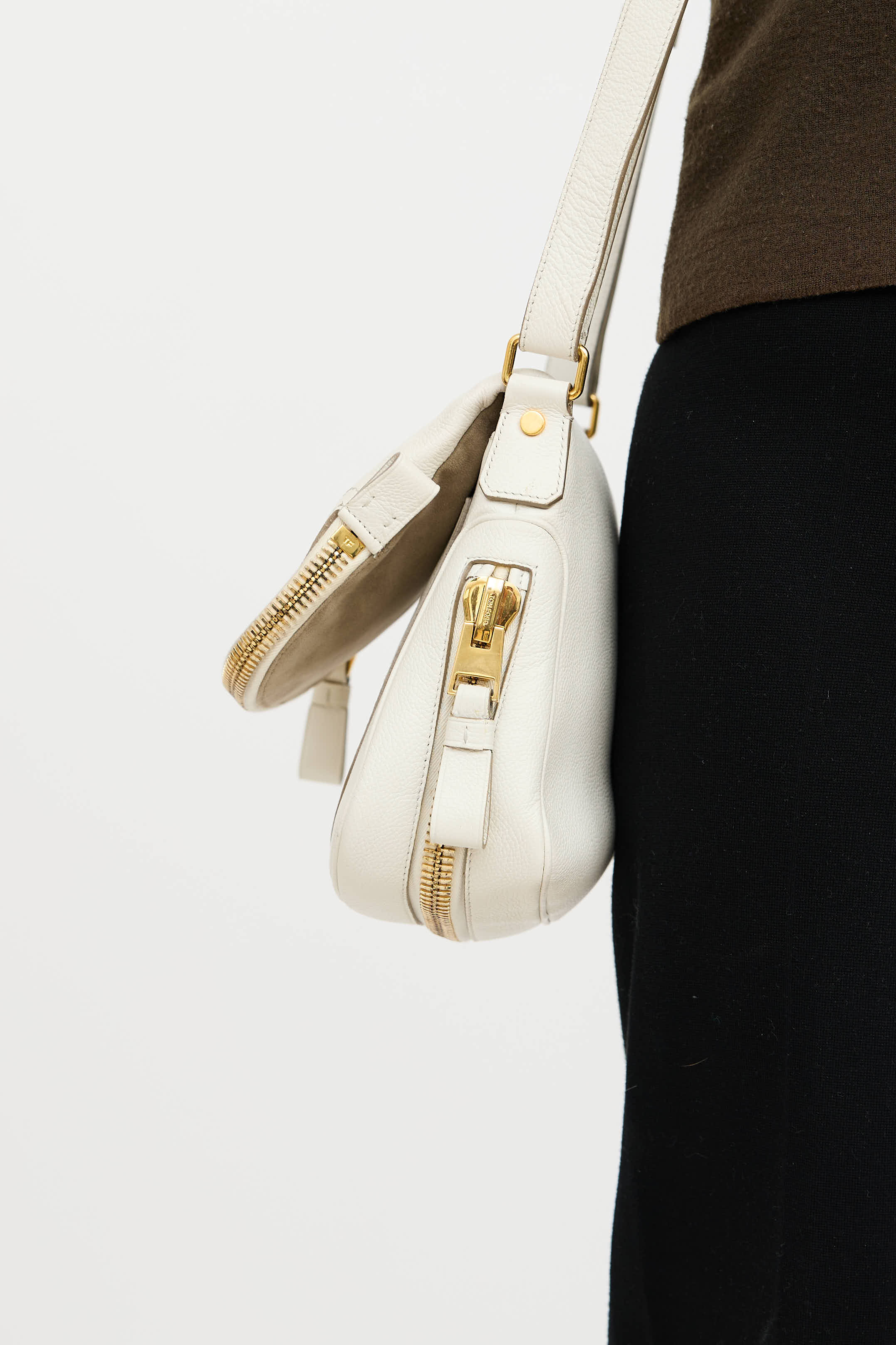 Tom Ford // Leather Jennifer Crossbody Bag – VSP Consignment