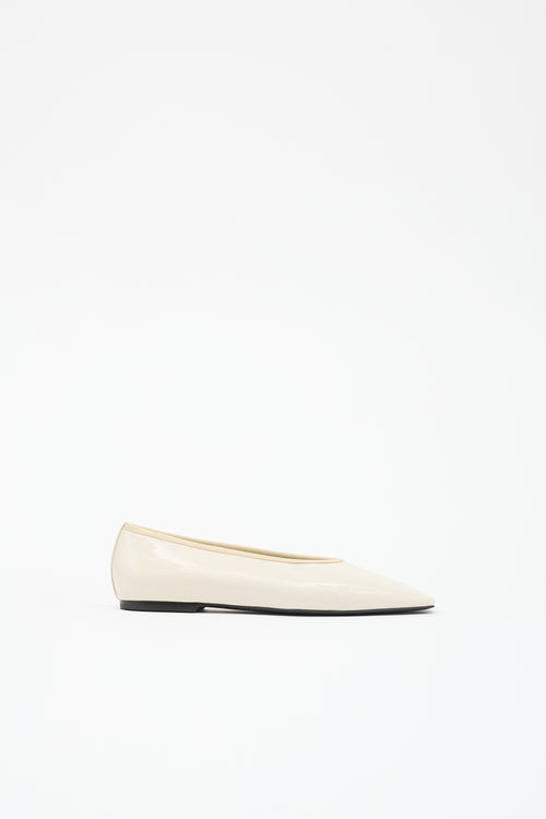 Toteme Embossed Patent Flat