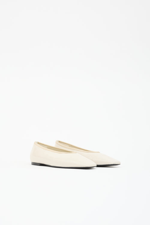 Toteme Embossed Patent Flat