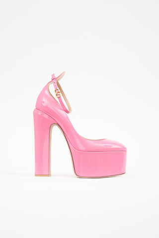 Valentino Patent Tan-Go Platform Pump