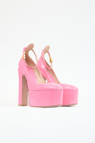 Valentino Patent Tan-Go Platform Pump
