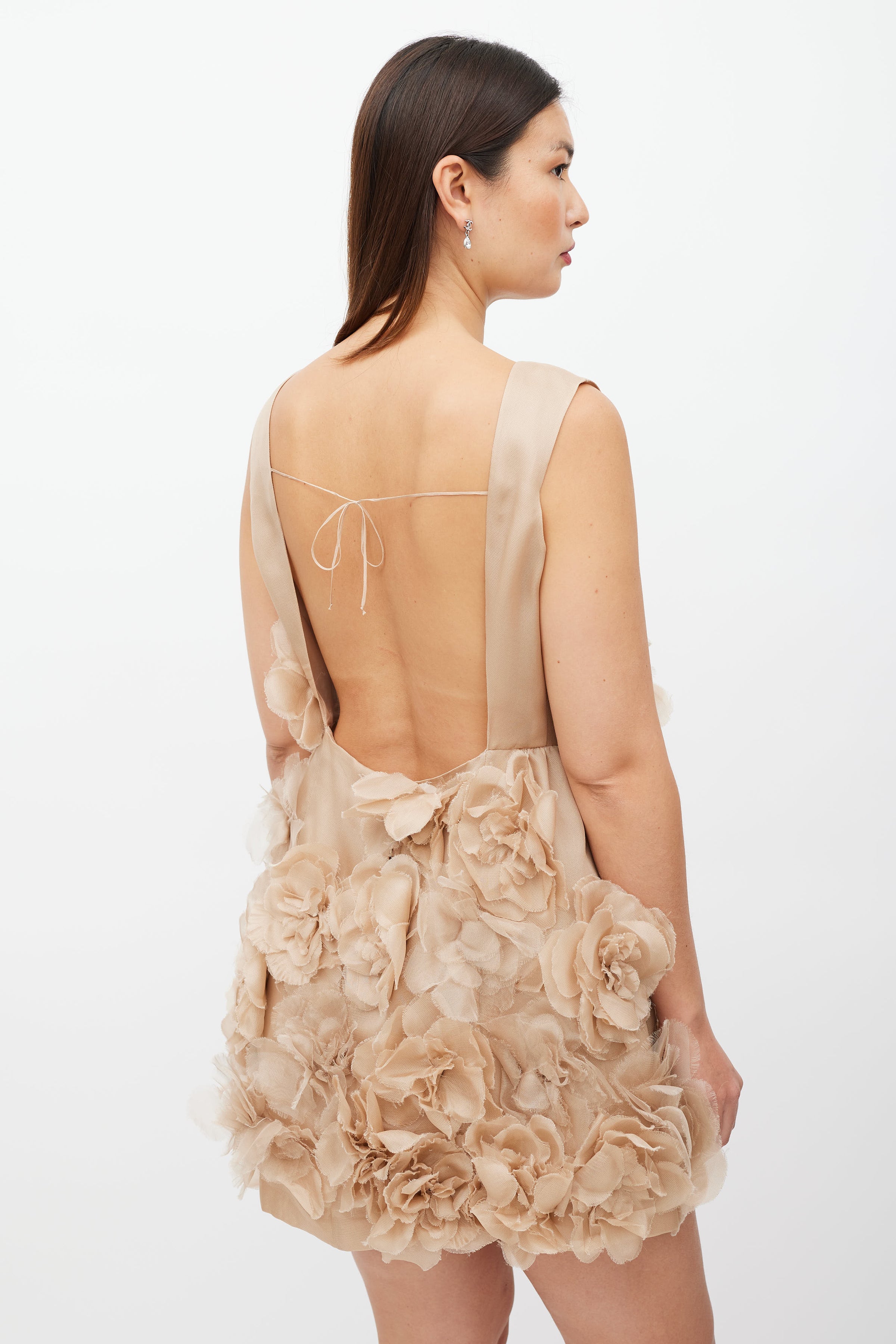 Valentino // Beige Ruffled Floral Dress VSP Consignment Valentino // Beige Ruffled Floral Dress VSP Consignment