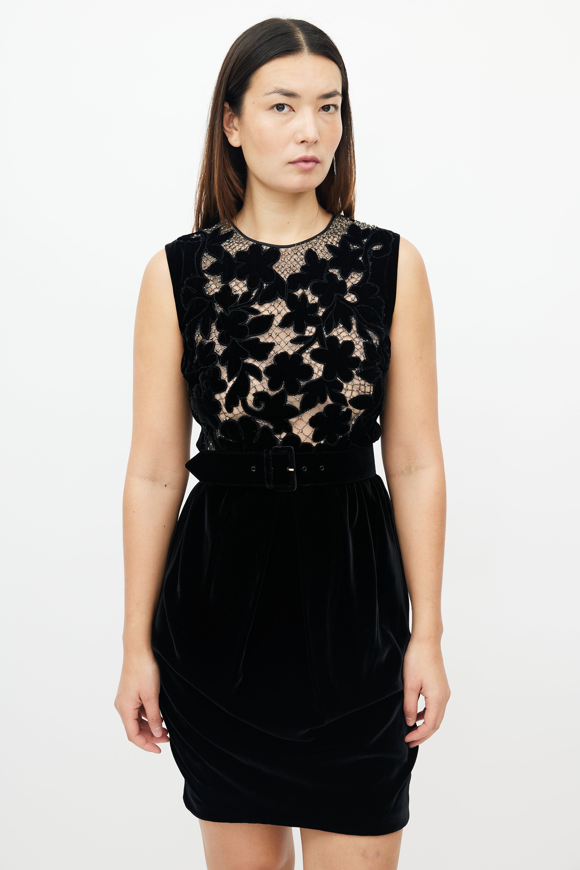 Valentino // Black Velvet Floral Embellished Dress – VSP Consignment Valentino // Black Velvet Floral Embellished Dress – VSP Consignment