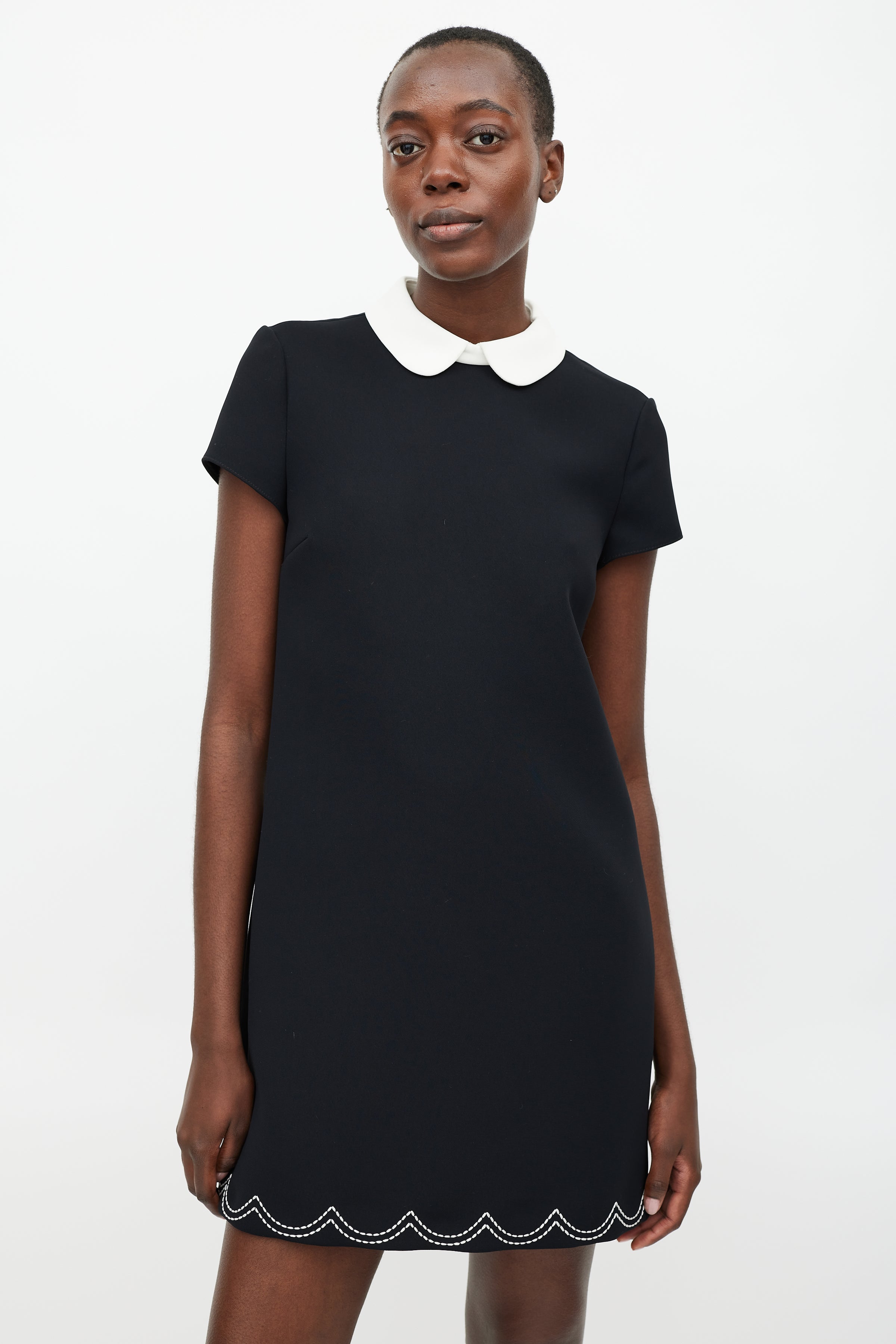 Valentino // Black & White Round Collar Dress VSP Consignment Valentino // Black & White Round Collar Dress VSP Consignment