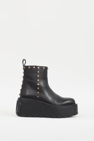 Valentino Black Uniqueform Rockstud & VLogo Boot