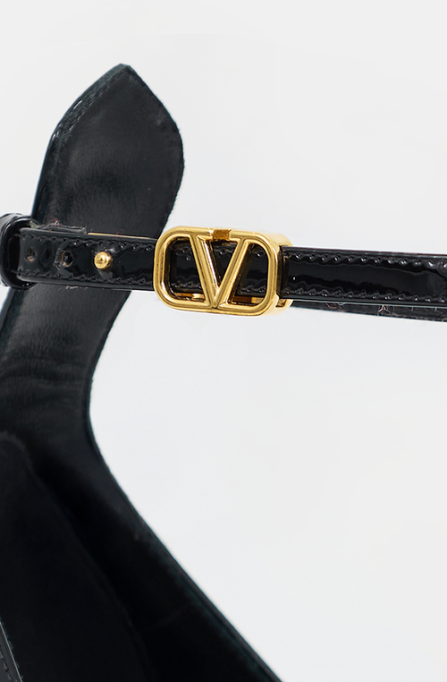 Valentino Patent Tan-Go VLogo Pump