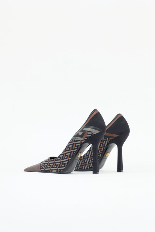 Versace Leather La Greca Signature Pump