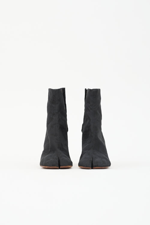 Vetements FW 2018 Jacquard Coin Heel Boot