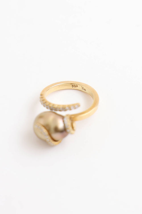 Yvel 18k Yellow Gold Diamond Pearl Wrap Ring