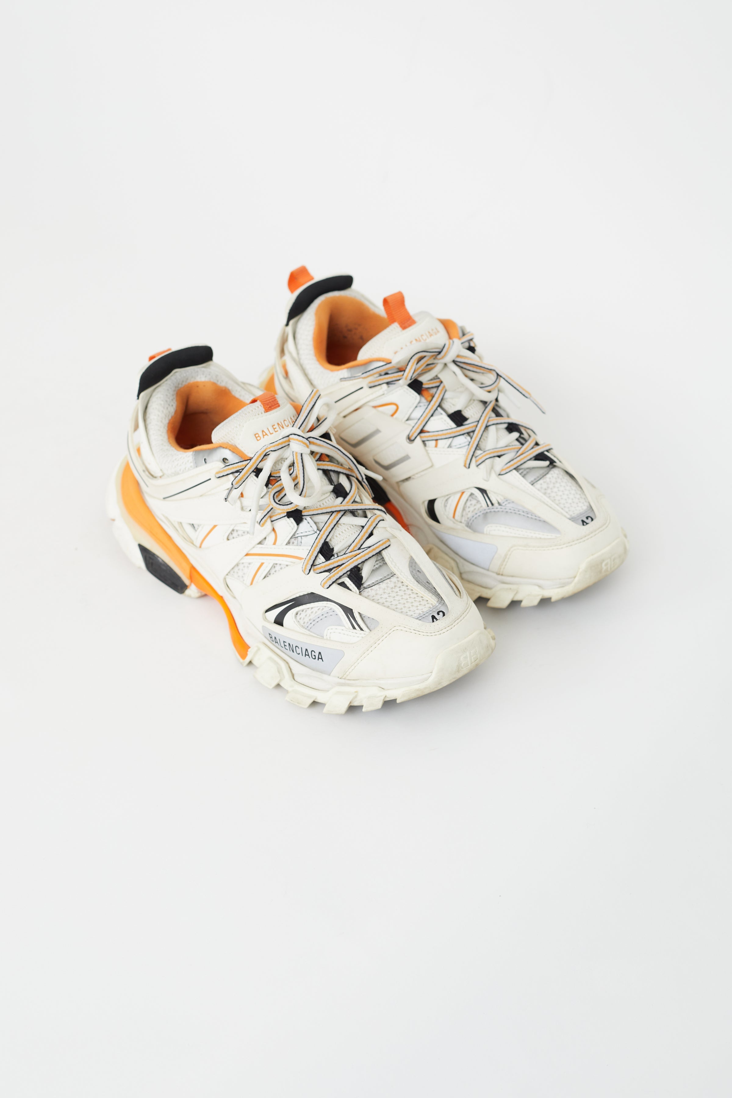 Onkel eller Mister lommeregner Give Balenciaga // White & Orange Leather Track Sneaker – VSP Consignment
