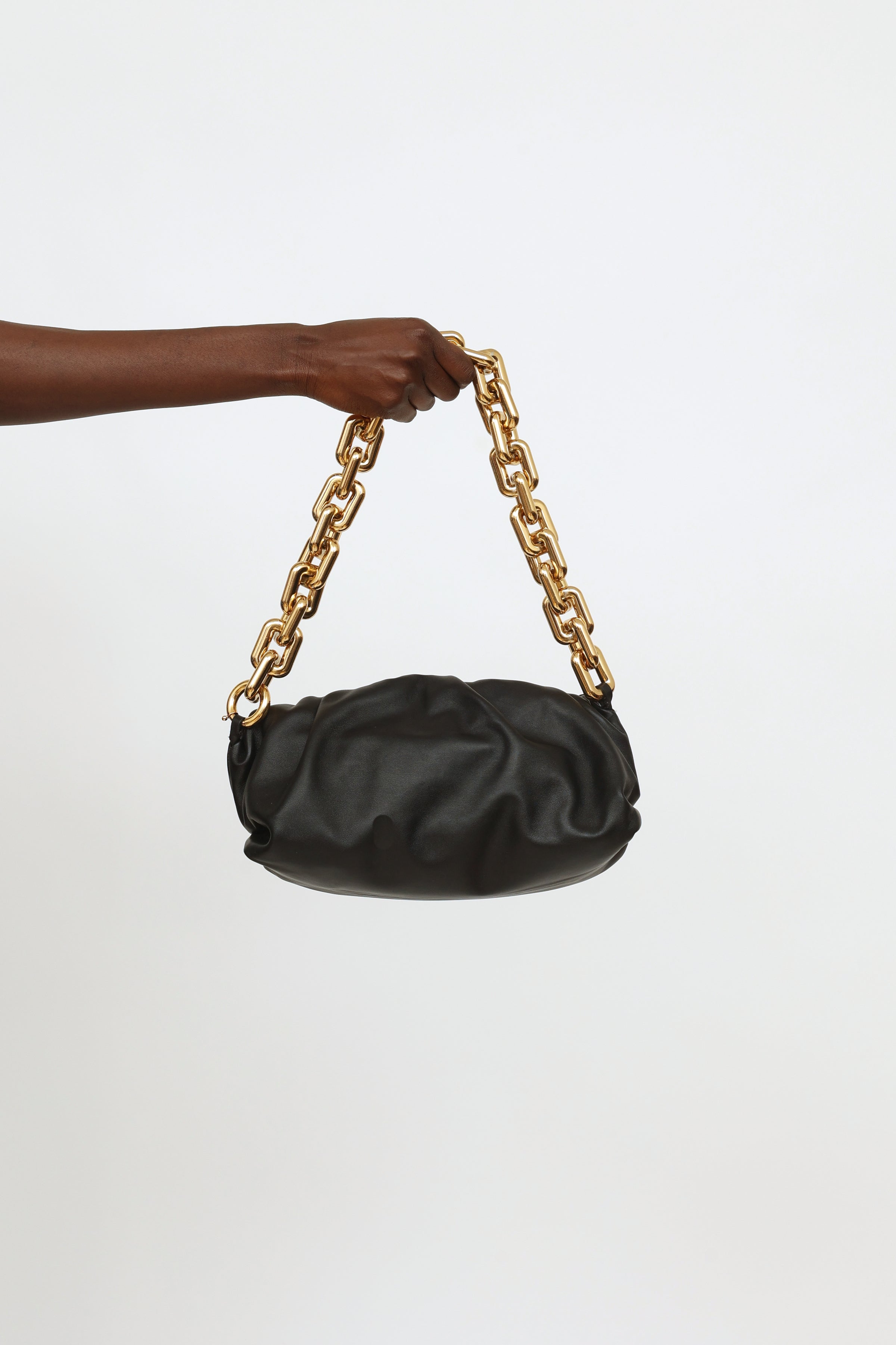 Louis Vuitton // Black Epi Twist Chain MM Shoulder Bag – VSP Consignment