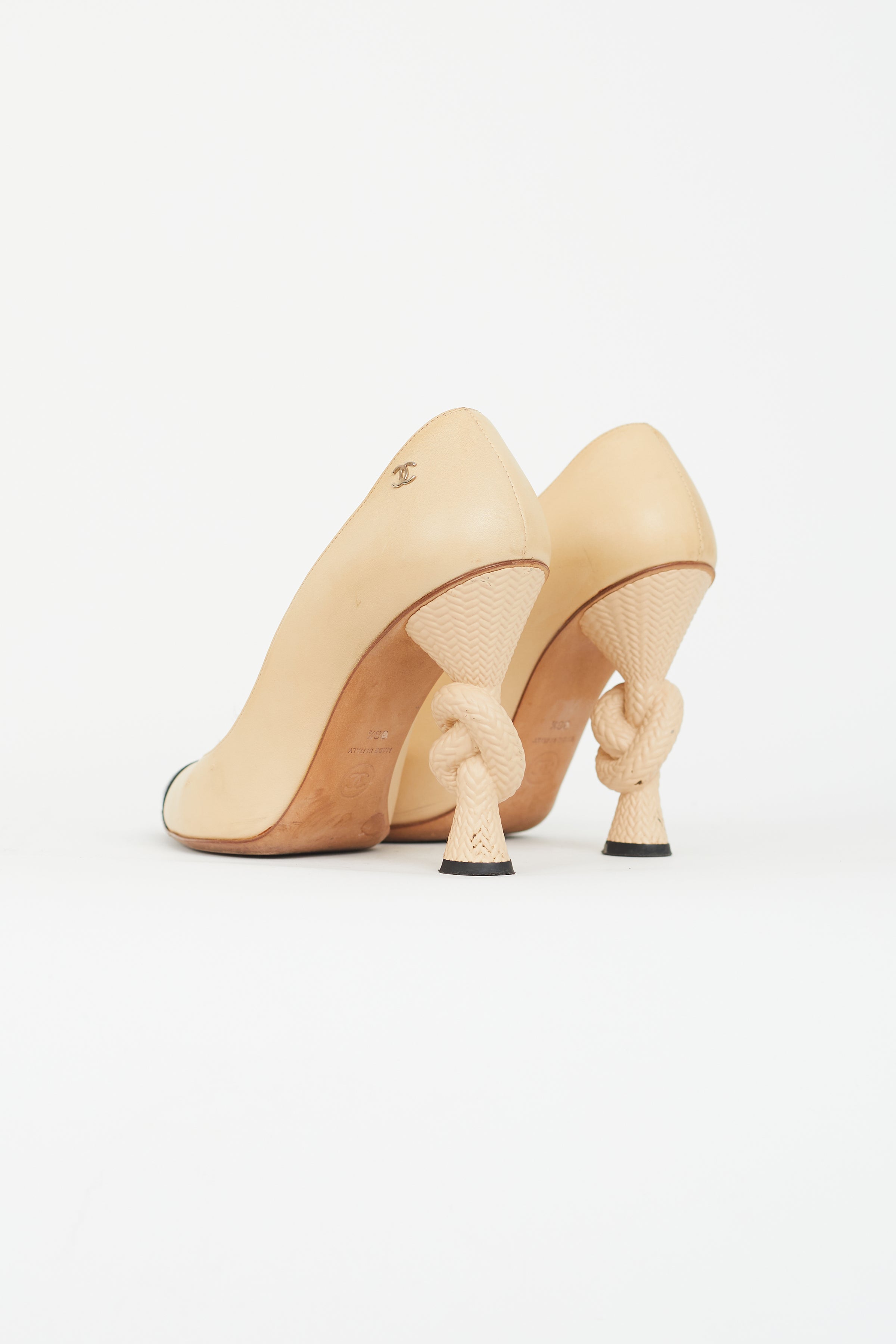Chanel // Beige Leather Knotted Heel Pump – VSP Consignment
