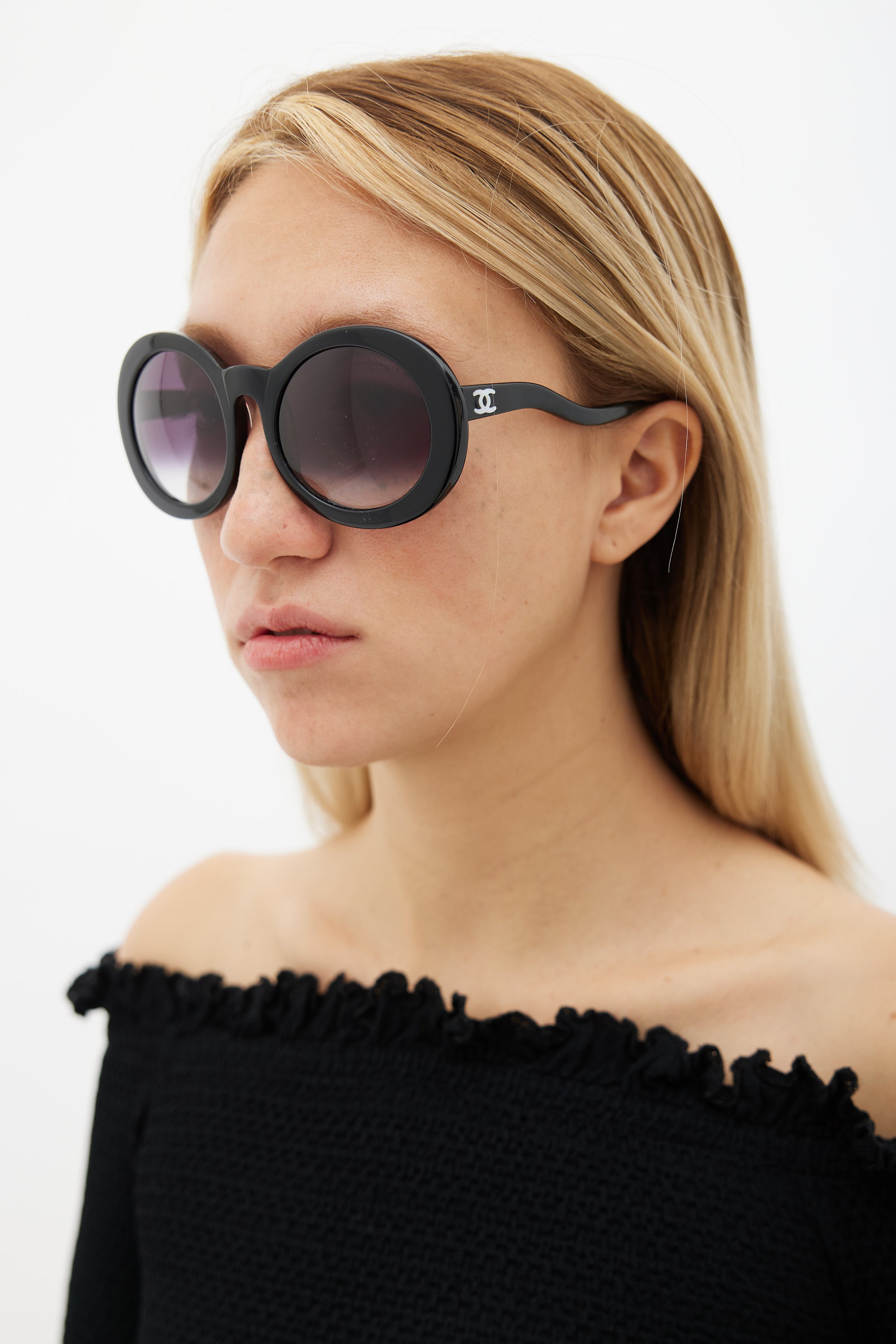 Chanel // Black Round & Gradient Lens S5018 Sunglasses – VSP Consignment
