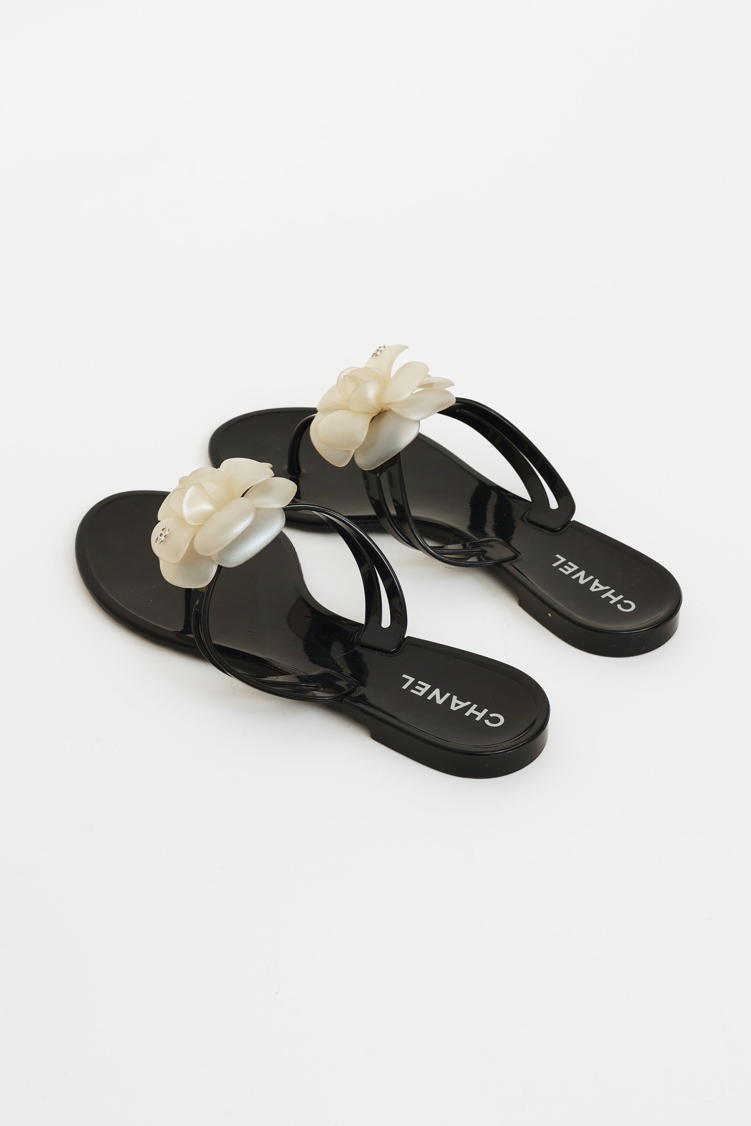 Chanel White and Black Camellia Flower Jelly Quilted Thong Sandals Size 38