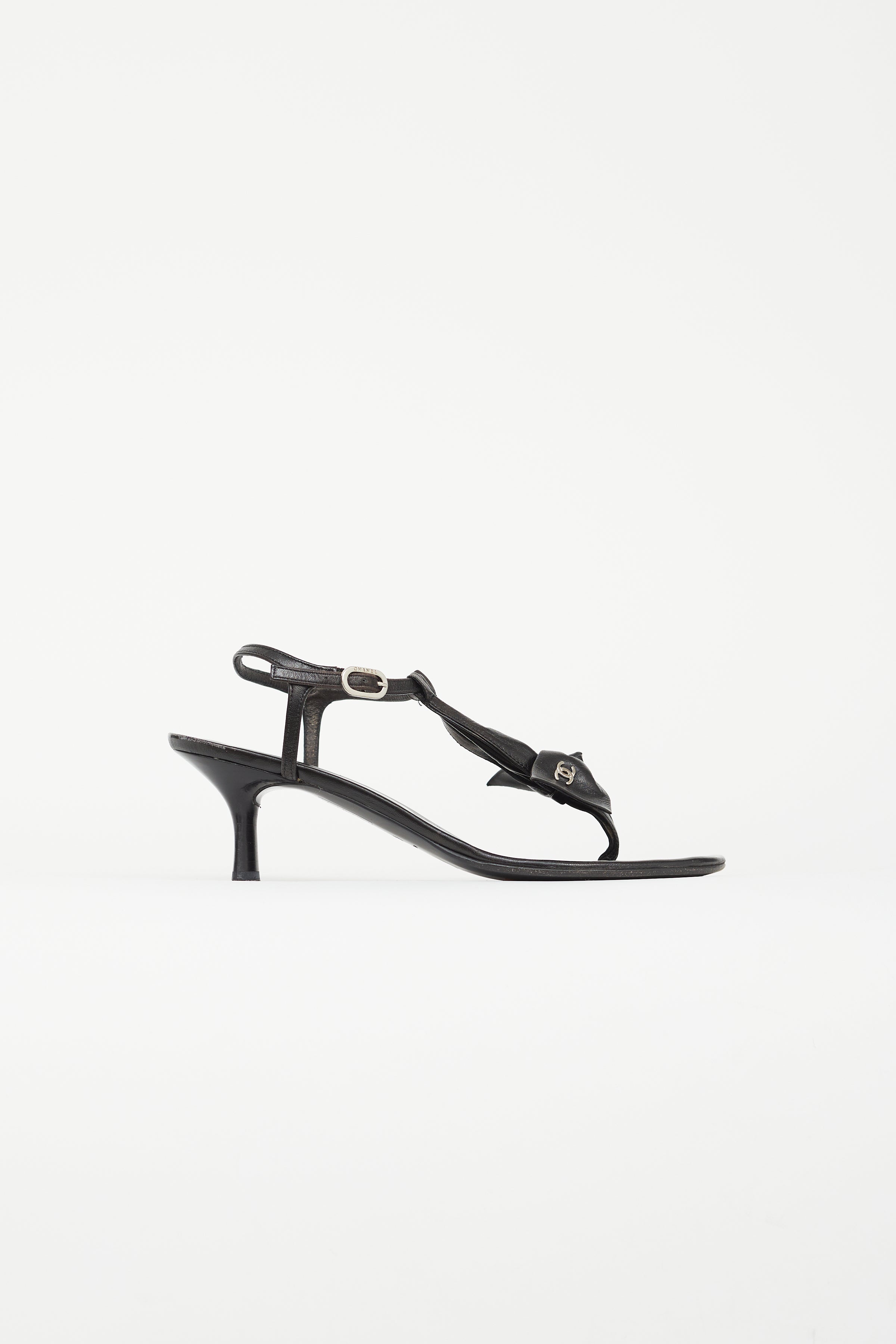 Chanel // Black Leather Bow Heeled Sandal – VSP Consignment