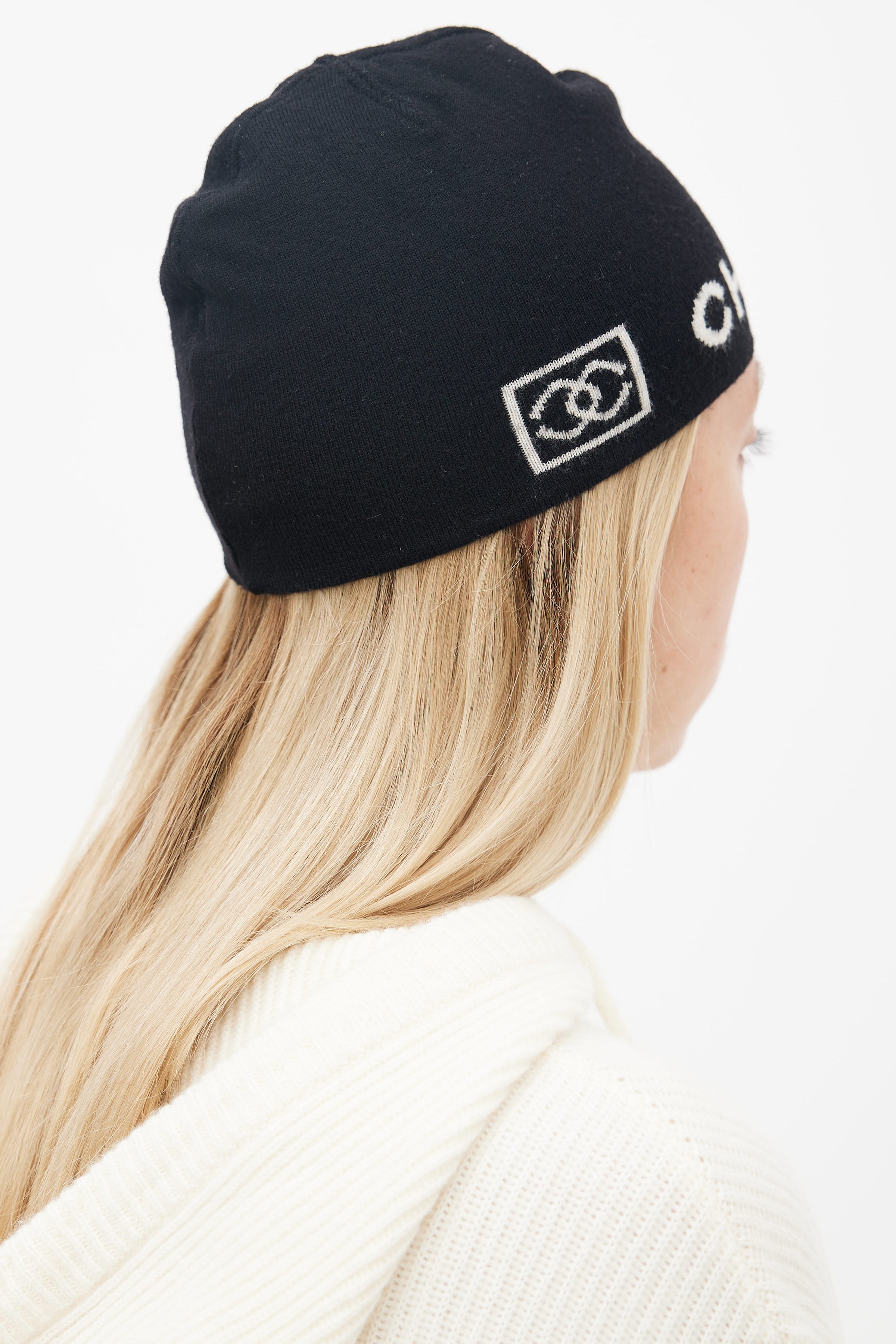 Chanel // Black Wool Cream Logo Beanie – VSP Consignment