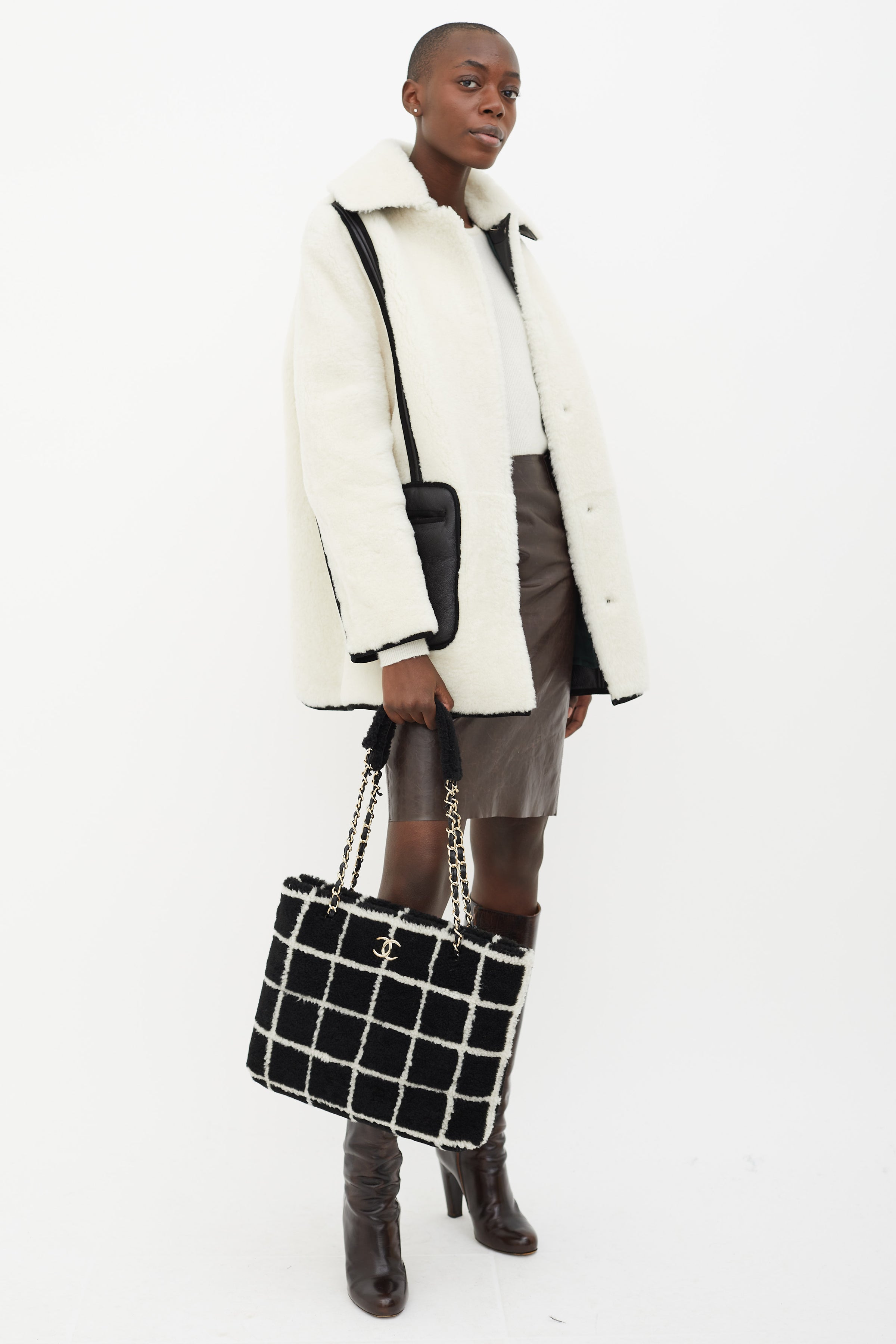 Chanel // Black & White Shearling Grid Tote – VSP Consignment