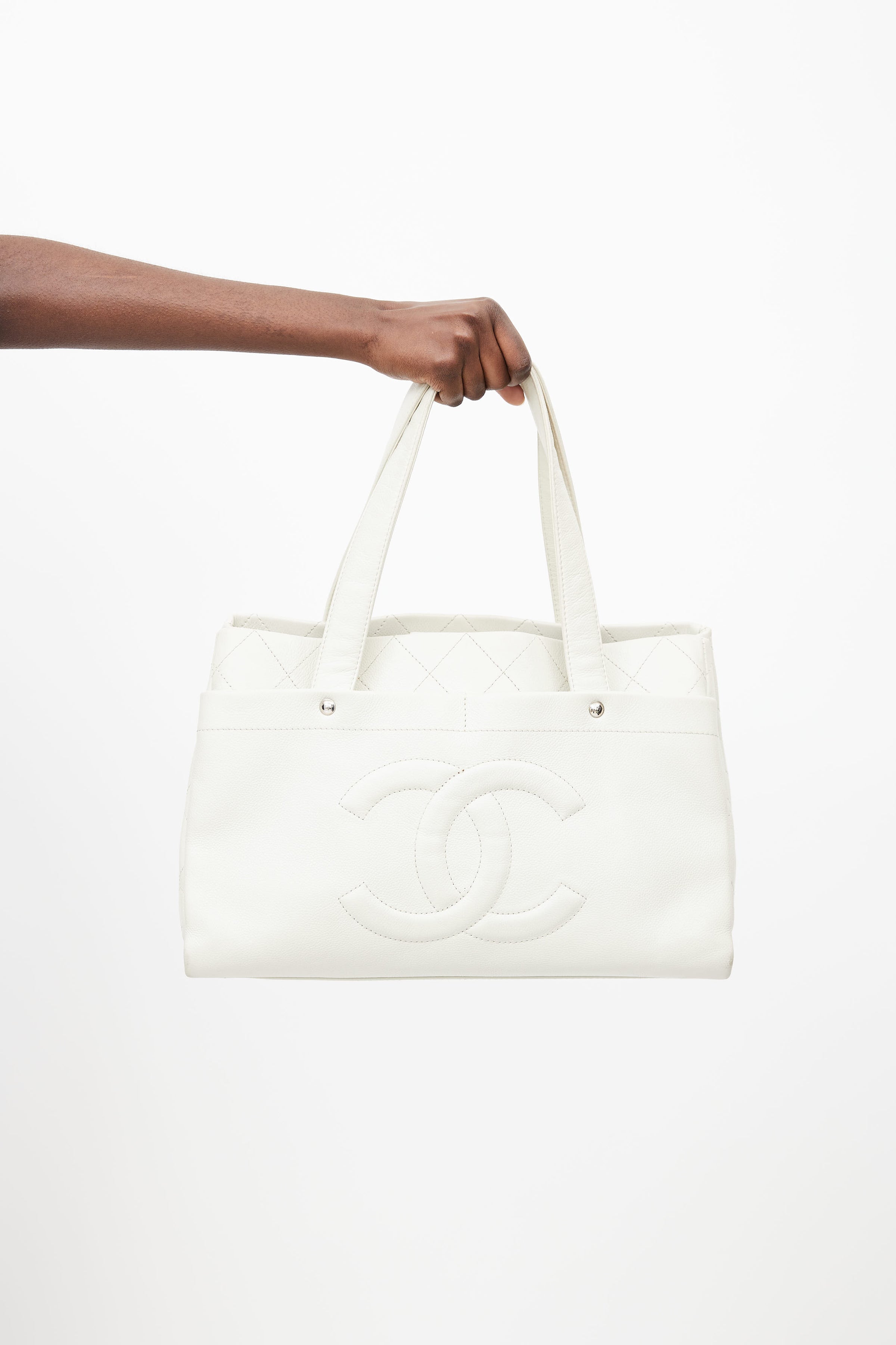 Chanel // Cream Quilted Leather CC Tote – VSP Consignment