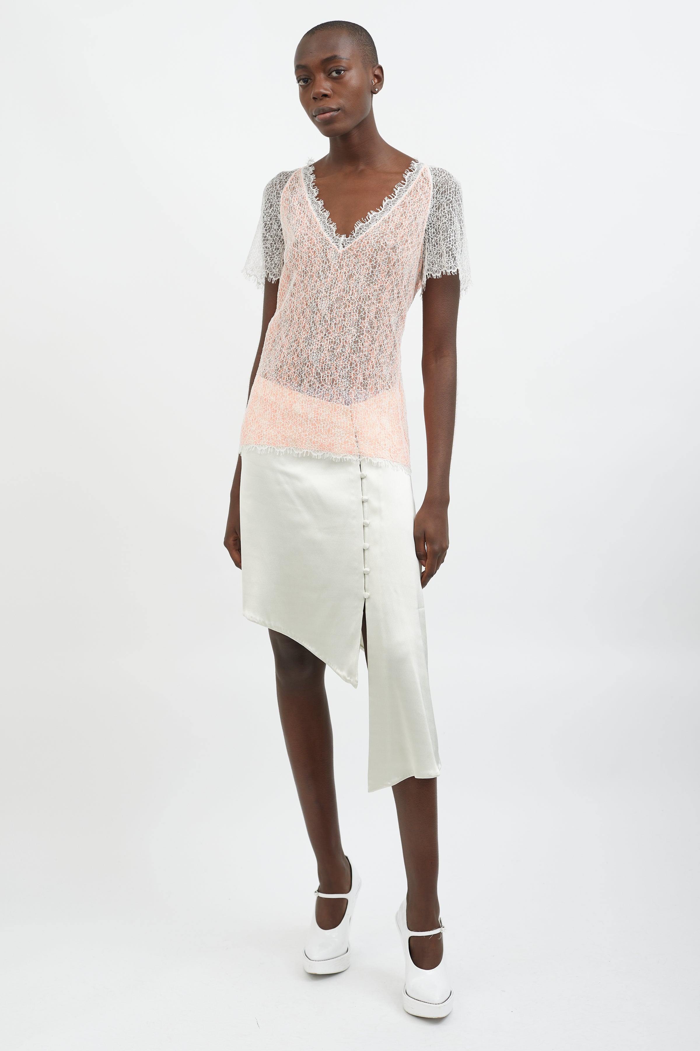 Chanel // White & Orange Lace V-Neck Top – VSP Consignment