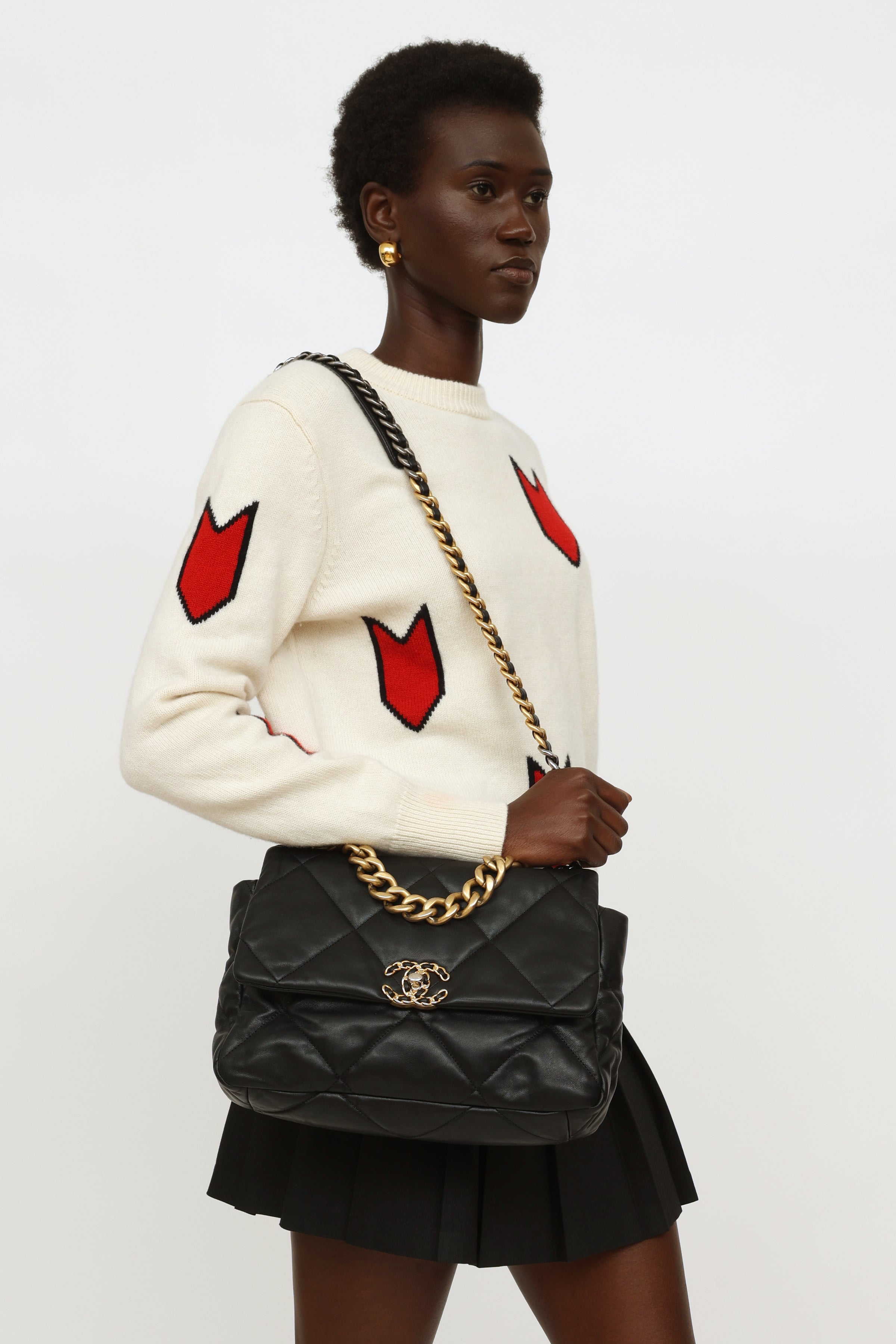 Chanel // 2020 Black 19 Goatskin Medium Quilted Flap Bag – VSP Consignment