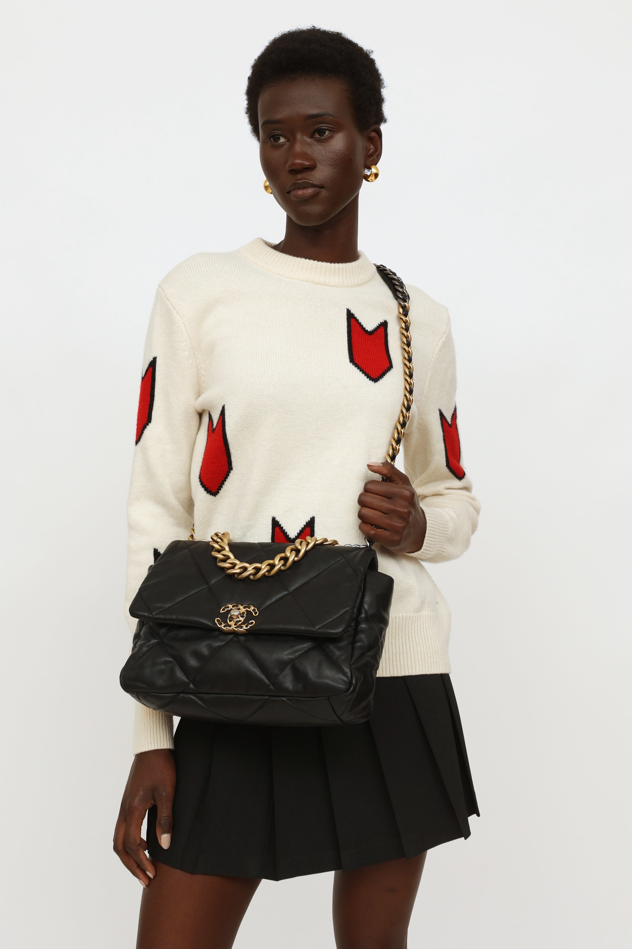 Chanel // 2020 Black 19 Goatskin Medium Quilted Flap Bag – VSP Consignment