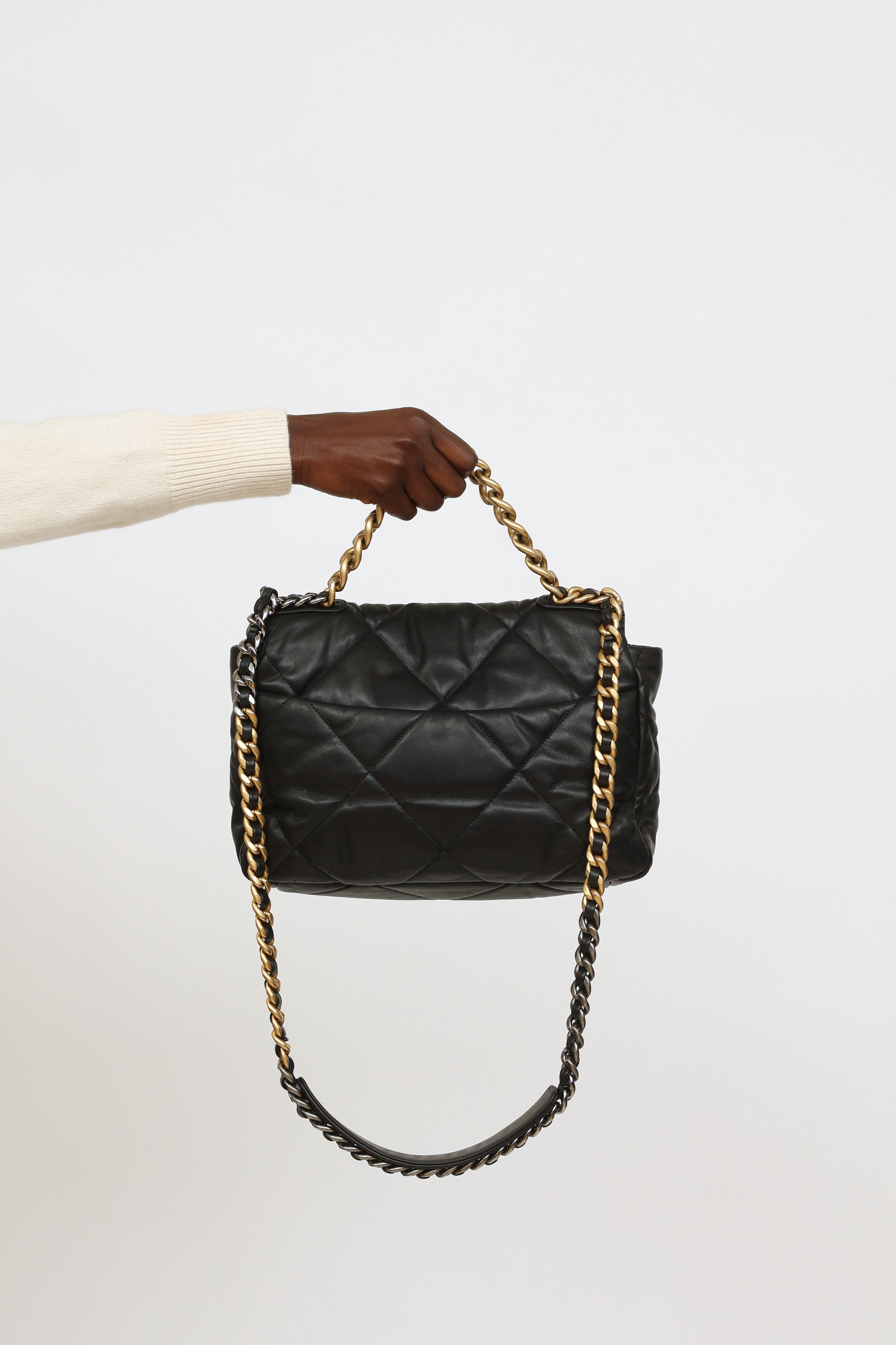 CHANEL Goatskin Quilted Maxi Chanel 19 Flap Black 695037