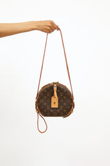 Louis Vuitton Boite Chapeau Souple Bag Reverse Monogram Giant Brown 23187710