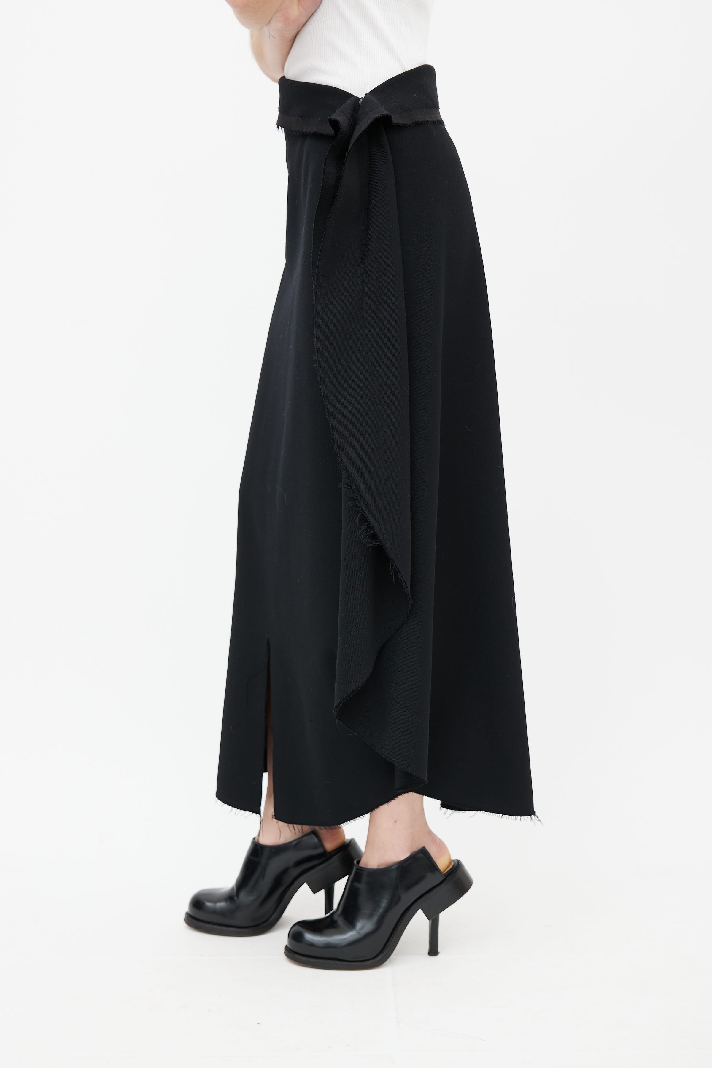 Comme des Garçons // Black Circle Cut Midi Skirt – VSP Consignment
