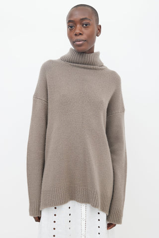 DeveauxGrey Cashmere Knit Turtleneck Sweater